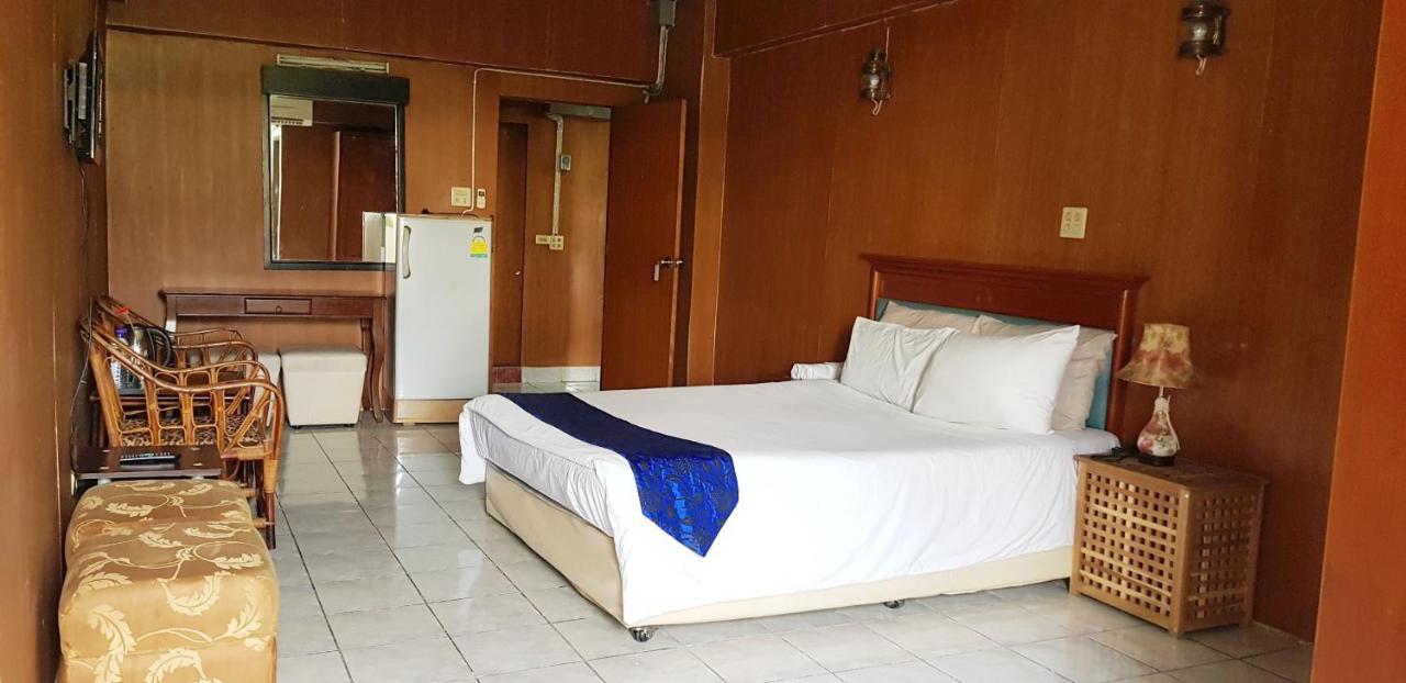 โรงแรมวินบางนา Win Bangna Hotel Bangkok Ngoại thất bức ảnh